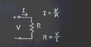 Formula de la ley de ohm